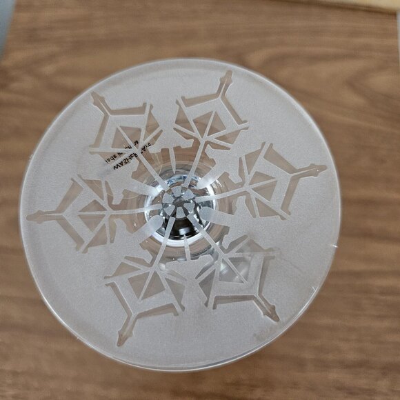 4 Retro Square Grey Wine Glasses 9.5" frosted etched base snowflake winter holid - Picture 3 of 13